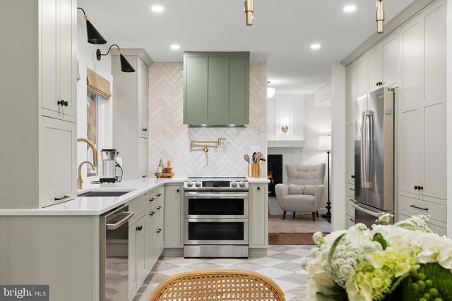 9481 GRECO GARTH, Columbia, MD 21045