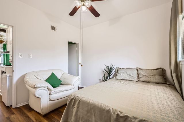 3000 Guadalupe ST 210, Austin, TX 78705
