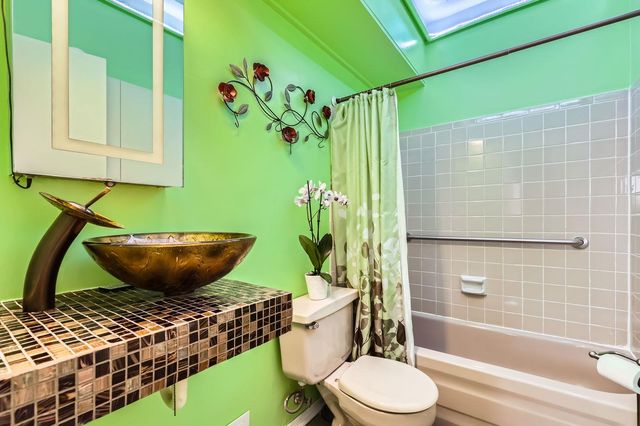 3000 Guadalupe ST 210, Austin, TX 78705
