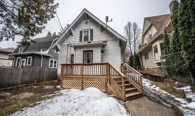 3543 Queen Avenue N, Minneapolis, MN 55412