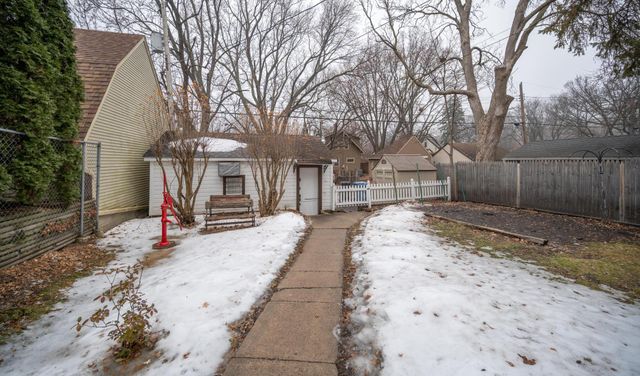 3543 Queen Avenue N, Minneapolis, MN 55412