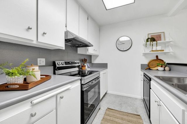 1127 E Del Mar Boulevard 334, Pasadena, CA 91106