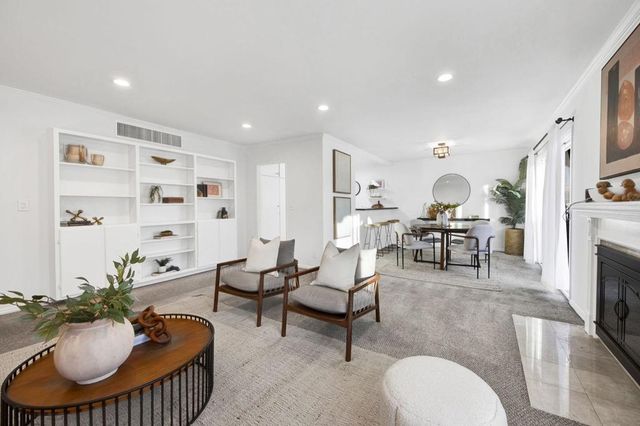 1127 E Del Mar Boulevard 334, Pasadena, CA 91106