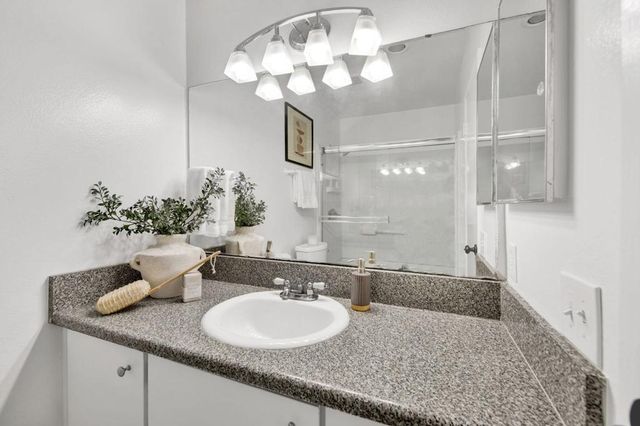 1127 E Del Mar Boulevard 334, Pasadena, CA 91106