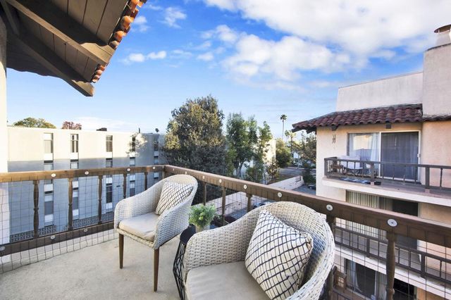 1127 E Del Mar Boulevard 334, Pasadena, CA 91106