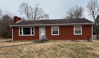 9801 Fireside Dr, Louisville, KY 40272