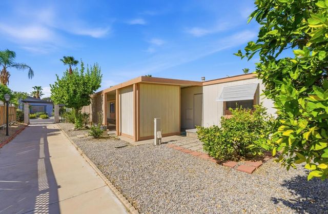 217 Settles Drive, Cathedral City, CA 92234