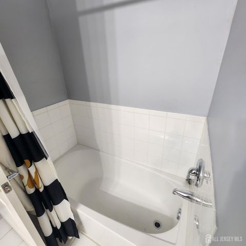 1325 Fernwood Court, New Brunswick, NJ 08901