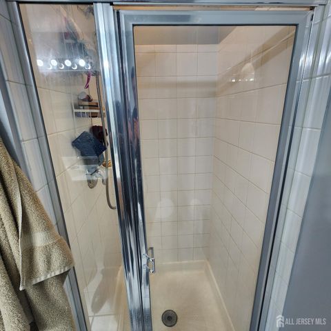 1325 Fernwood Court, New Brunswick, NJ 08901