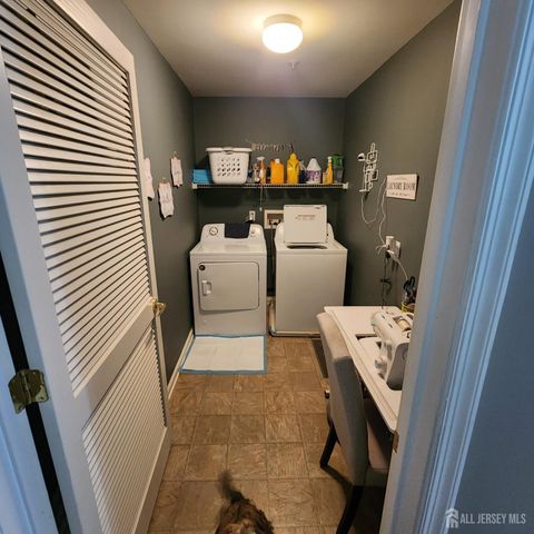 1325 Fernwood Court, New Brunswick, NJ 08901