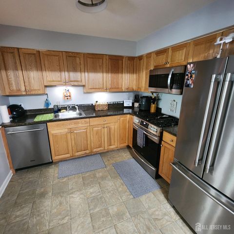 1325 Fernwood Court, New Brunswick, NJ 08901