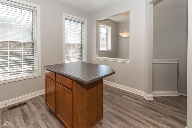 222 N New Jersey Street, Indianapolis, IN 46204