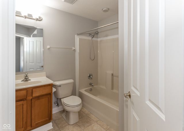 222 N New Jersey Street, Indianapolis, IN 46204
