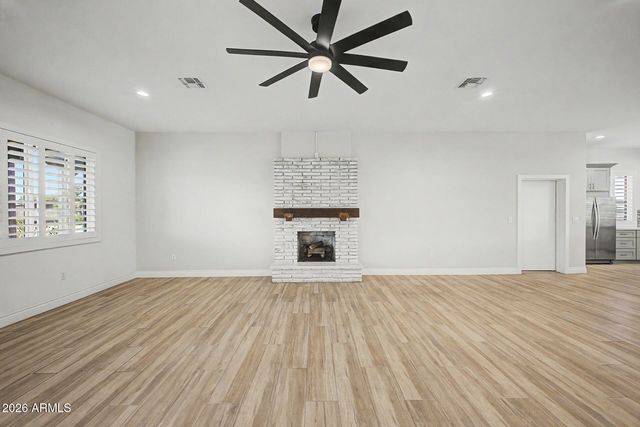 5015 W OLNEY Avenue, Laveen, AZ 85339