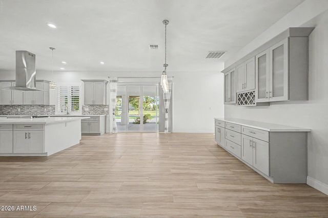 5015 W OLNEY Avenue, Laveen, AZ 85339