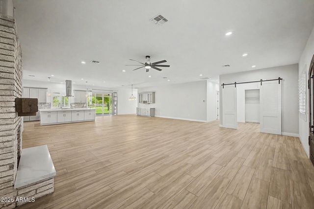 5015 W OLNEY Avenue, Laveen, AZ 85339