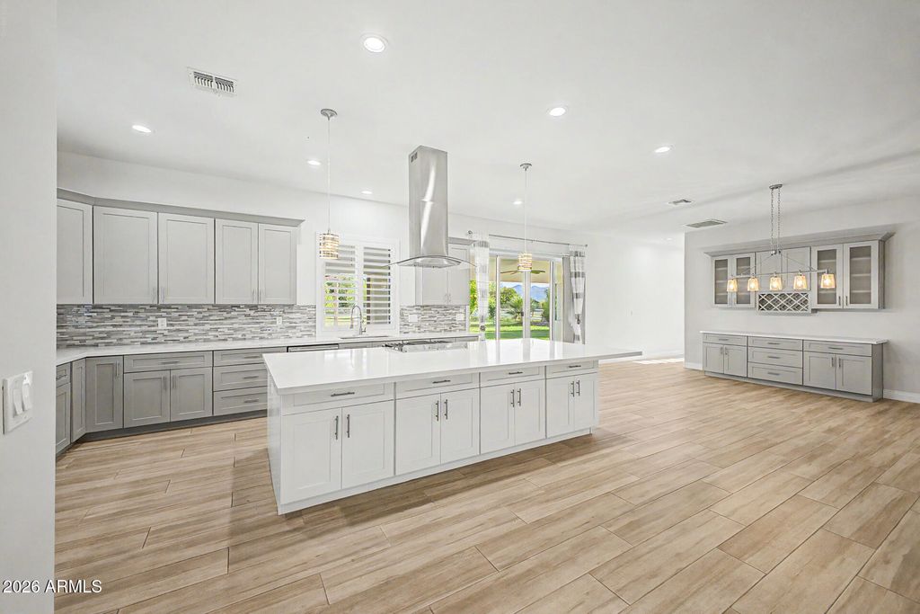Image 17 of property listing at 5015 W OLNEY Avenue, Laveen, AZ 85339