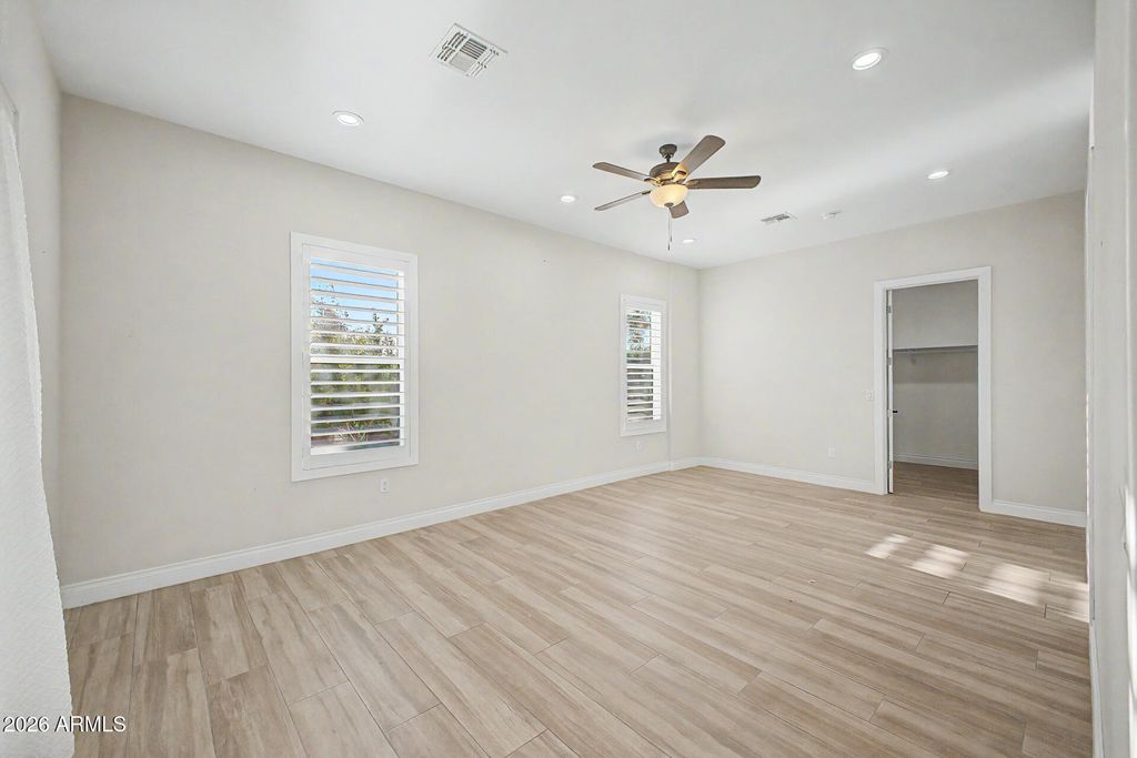 Image 22 of property listing at 5015 W OLNEY Avenue, Laveen, AZ 85339