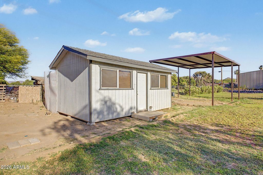 Image 43 of property listing at 5015 W OLNEY Avenue, Laveen, AZ 85339