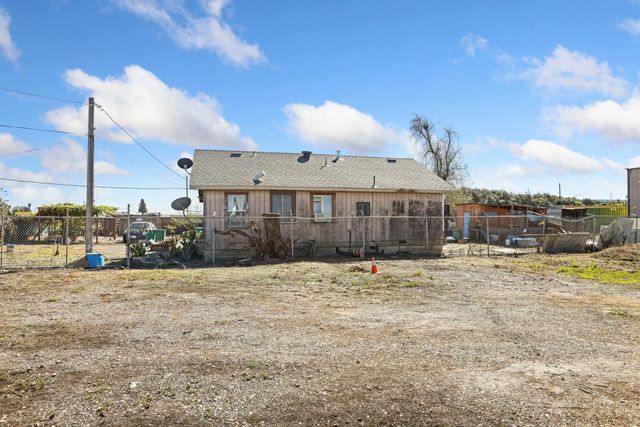 3133 Yosemite Ave, Lathrop, CA 95330