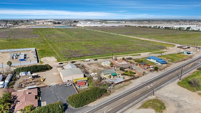 3133 Yosemite Ave, Lathrop, CA 95330