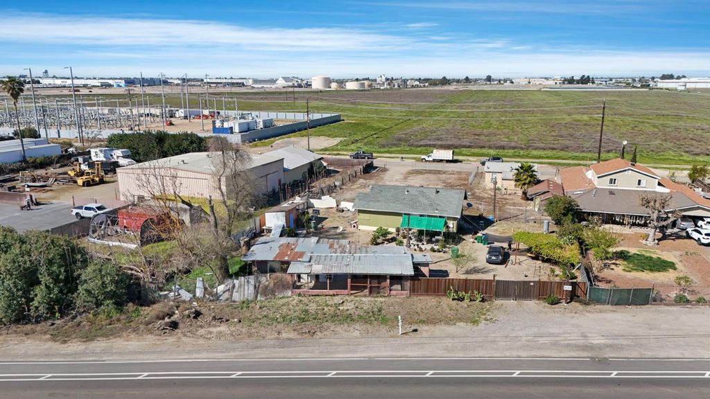 3133 Yosemite Ave, Lathrop, CA 95330