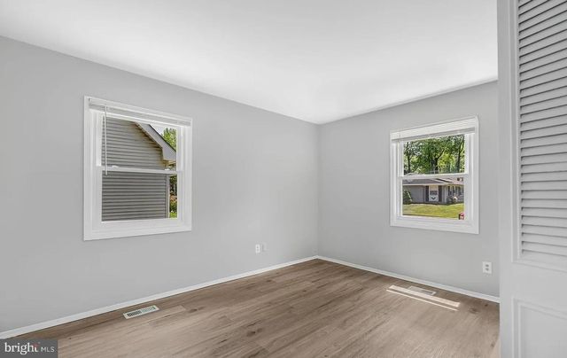 20 EXECUTIVE LN, Willingboro, NJ 08046