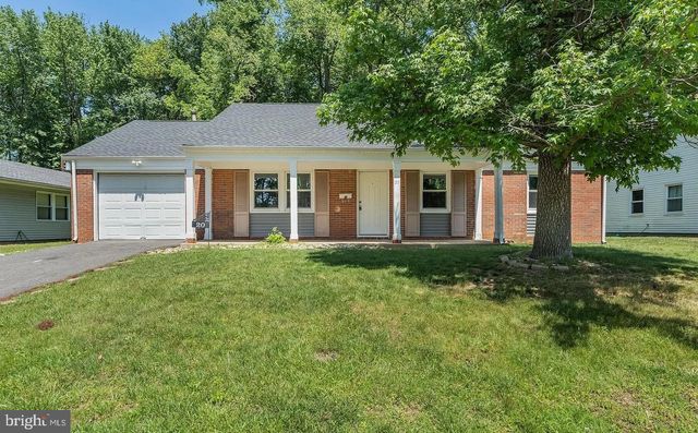 20 EXECUTIVE LN, Willingboro, NJ 08046