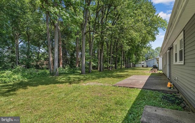 20 EXECUTIVE LN, Willingboro, NJ 08046