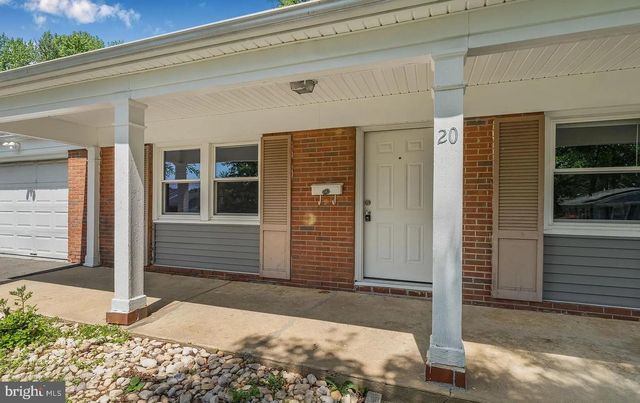 20 EXECUTIVE LN, Willingboro, NJ 08046