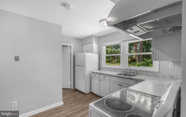 20 EXECUTIVE LN, Willingboro, NJ 08046