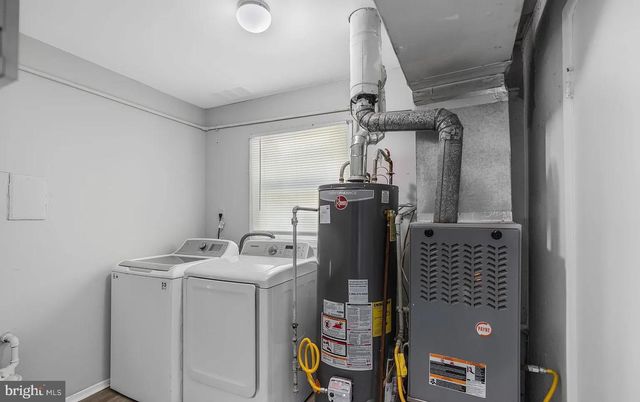 20 EXECUTIVE LN, Willingboro, NJ 08046