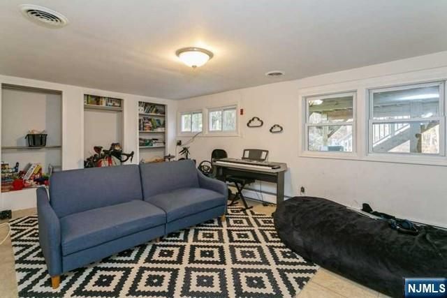 165 Grant Avenue, Cresskill, NJ 07626