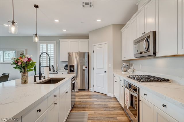2571 Boboviste Street, Henderson, NV 89044