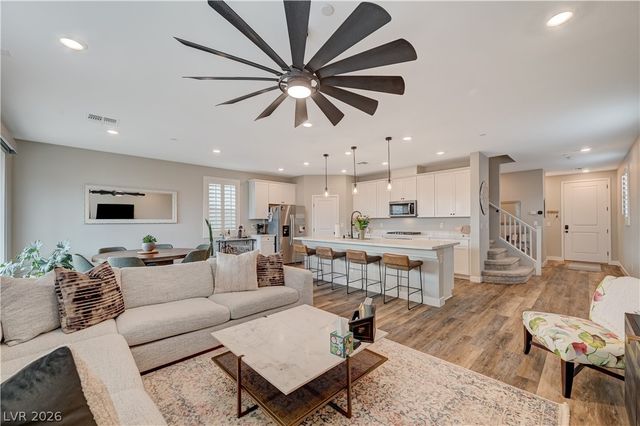 2571 Boboviste Street, Henderson, NV 89044