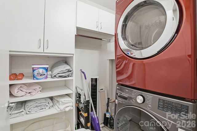505 E 6th Street 1006, Charlotte, NC 28202