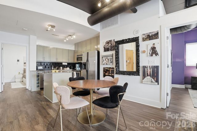 505 E 6th Street 1006, Charlotte, NC 28202