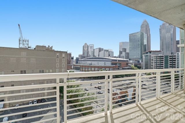 505 E 6th Street 1006, Charlotte, NC 28202
