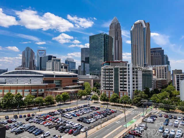 505 E 6th Street 1006, Charlotte, NC 28202
