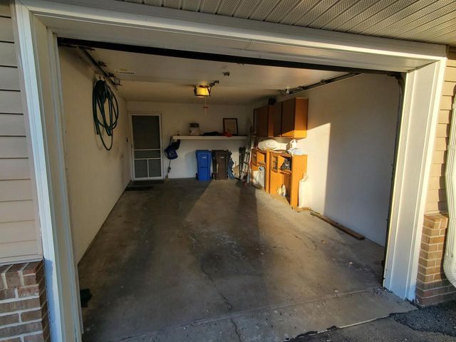 6253 Middleton Spring Drive Common, Middleton, WI 53562