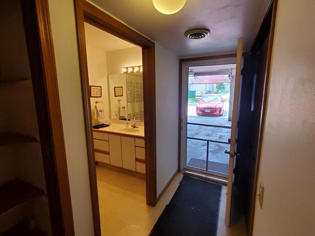 6253 Middleton Spring Drive Common, Middleton, WI 53562