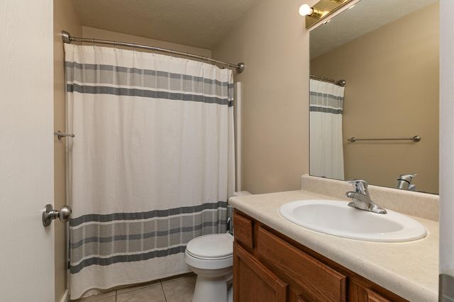 795 S Natalie Avenue, Springfield, MO 65802