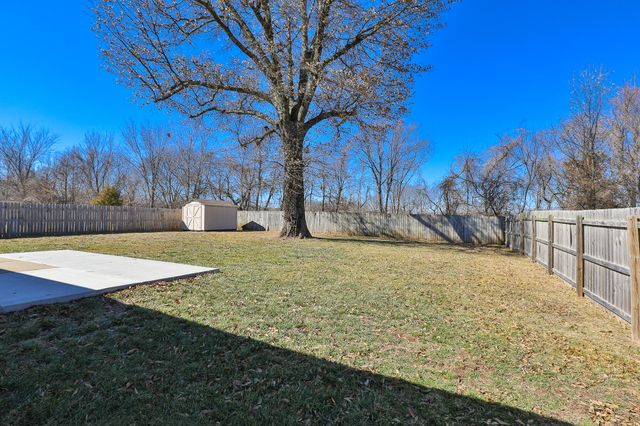 795 S Natalie Avenue, Springfield, MO 65802