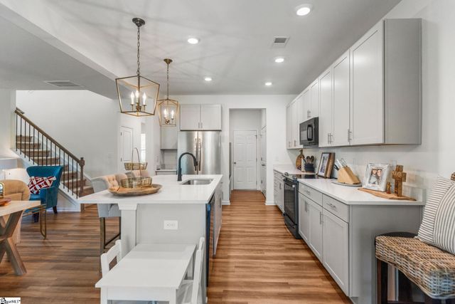 564 Pollyanna Drive, Greenville, SC 29605