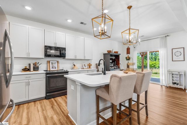 564 Pollyanna Drive, Greenville, SC 29605
