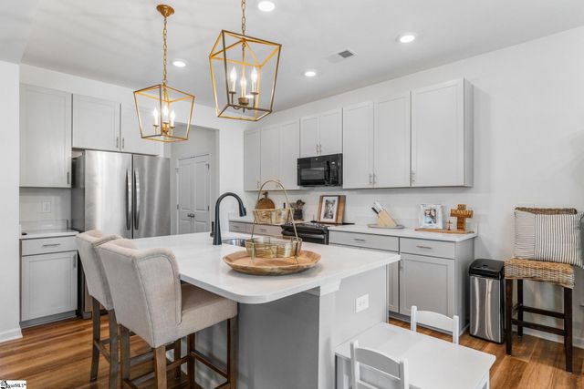 564 Pollyanna Drive, Greenville, SC 29605