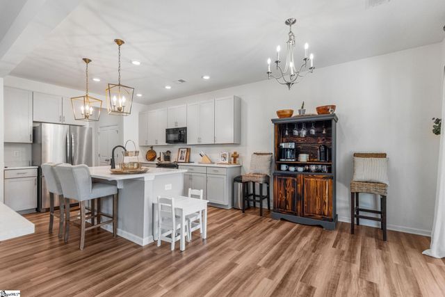 564 Pollyanna Drive, Greenville, SC 29605