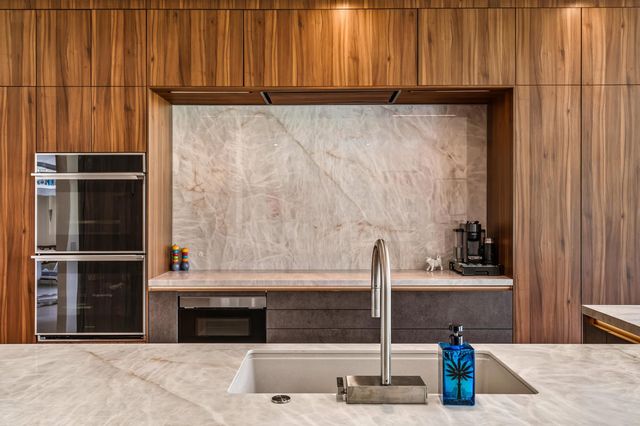 133 Desert Lakes Drive, Palm Springs, CA 92264
