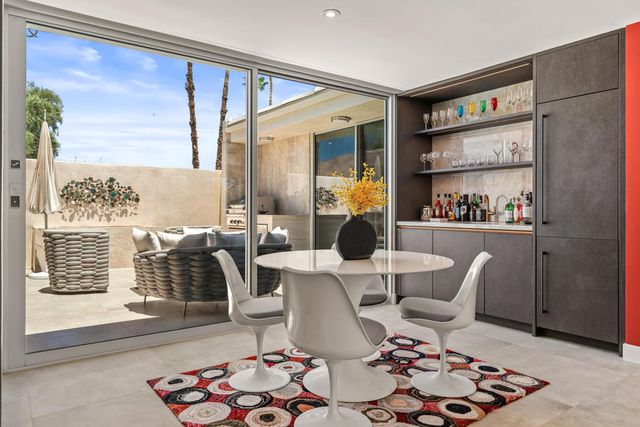 133 Desert Lakes Drive, Palm Springs, CA 92264