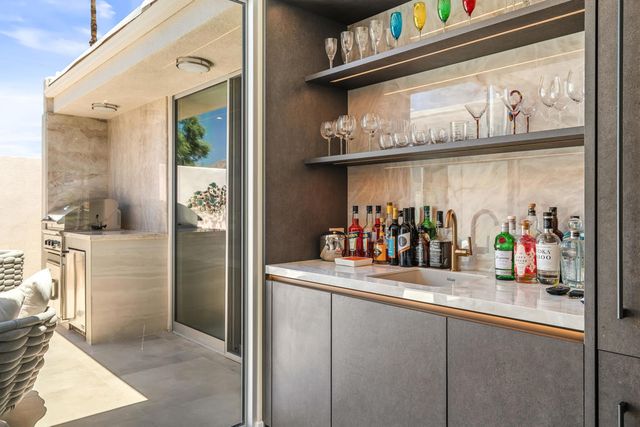 133 Desert Lakes Drive, Palm Springs, CA 92264